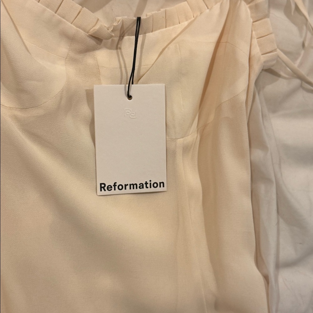 REFORMATION DRESSES NEW - Picture 5 of 7